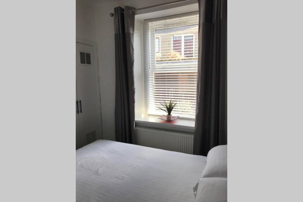 The Colours Riverside Apartment With Garden Broughty Ferry Eksteriør billede